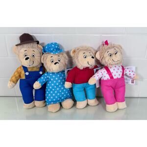 Berenstain Bears Plush  8” NEW Lot of 4 Mama Papa Brother Sister Bear PBS Kids